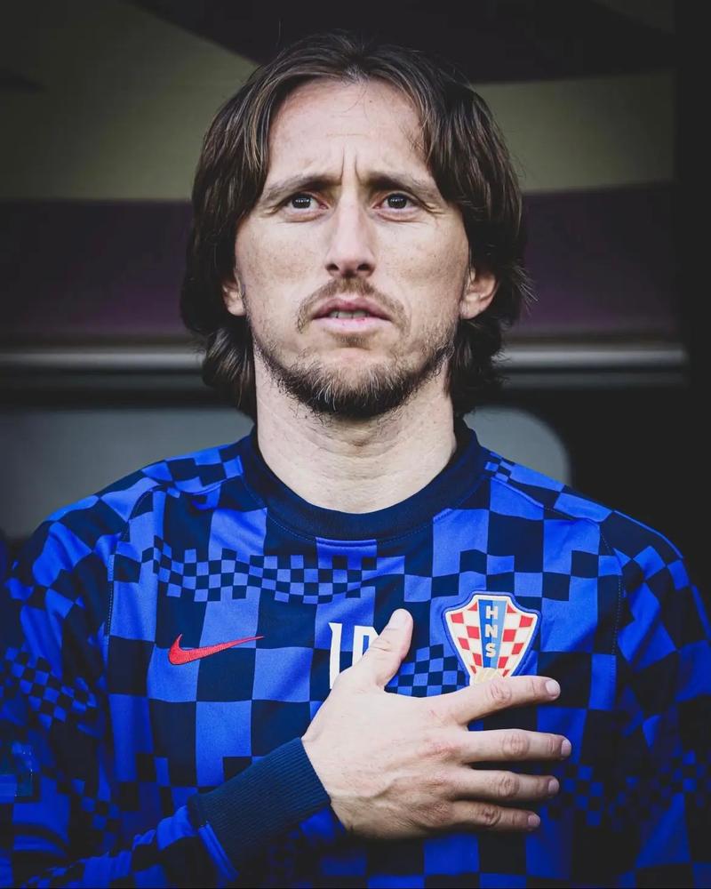 什么是“赌场风水布局”？解析从入口到桌位的心理引导逻辑。（从入口到赌桌：赌场风水与动线如何影响你的心理选择）